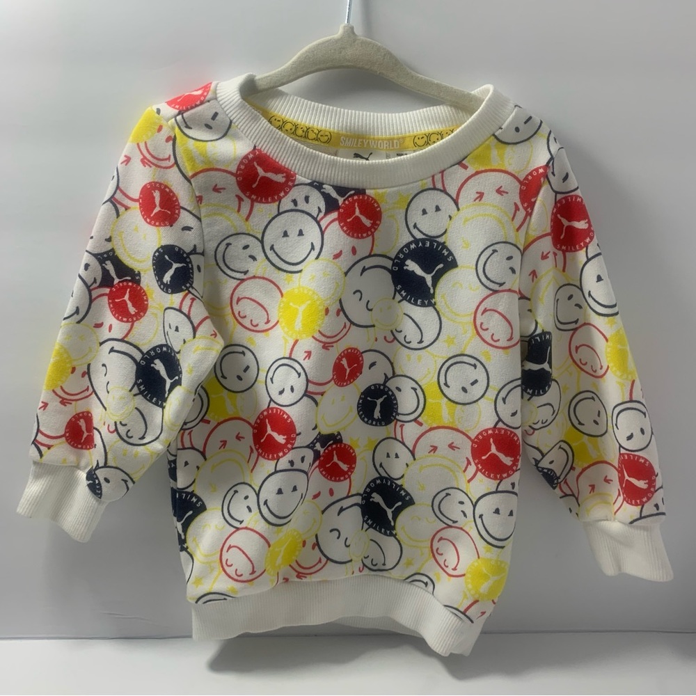 PUMA Smiley‎ World Crew Sweatshirt, Unisex size 2T
